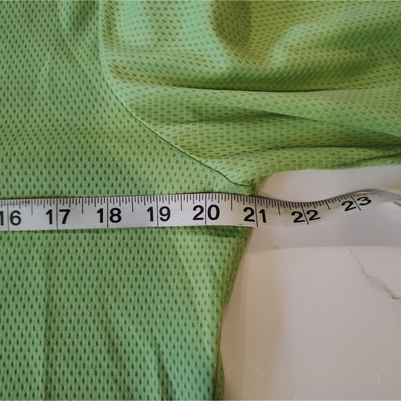 Adidas Performance Dynamic Long Sleeve Mesh V-Neck Top in Apple Green Size Large - Picture 5 of 8